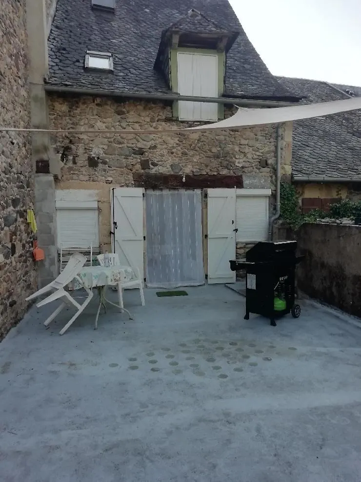 Maison Lafayette Saint-Geniez-d'Olt 0*,  France
