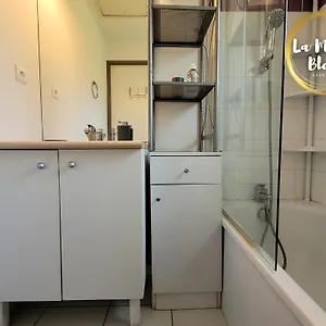  Appartement Tourisme Vert, T2 Avec Piscines Dans Résidence Goelia